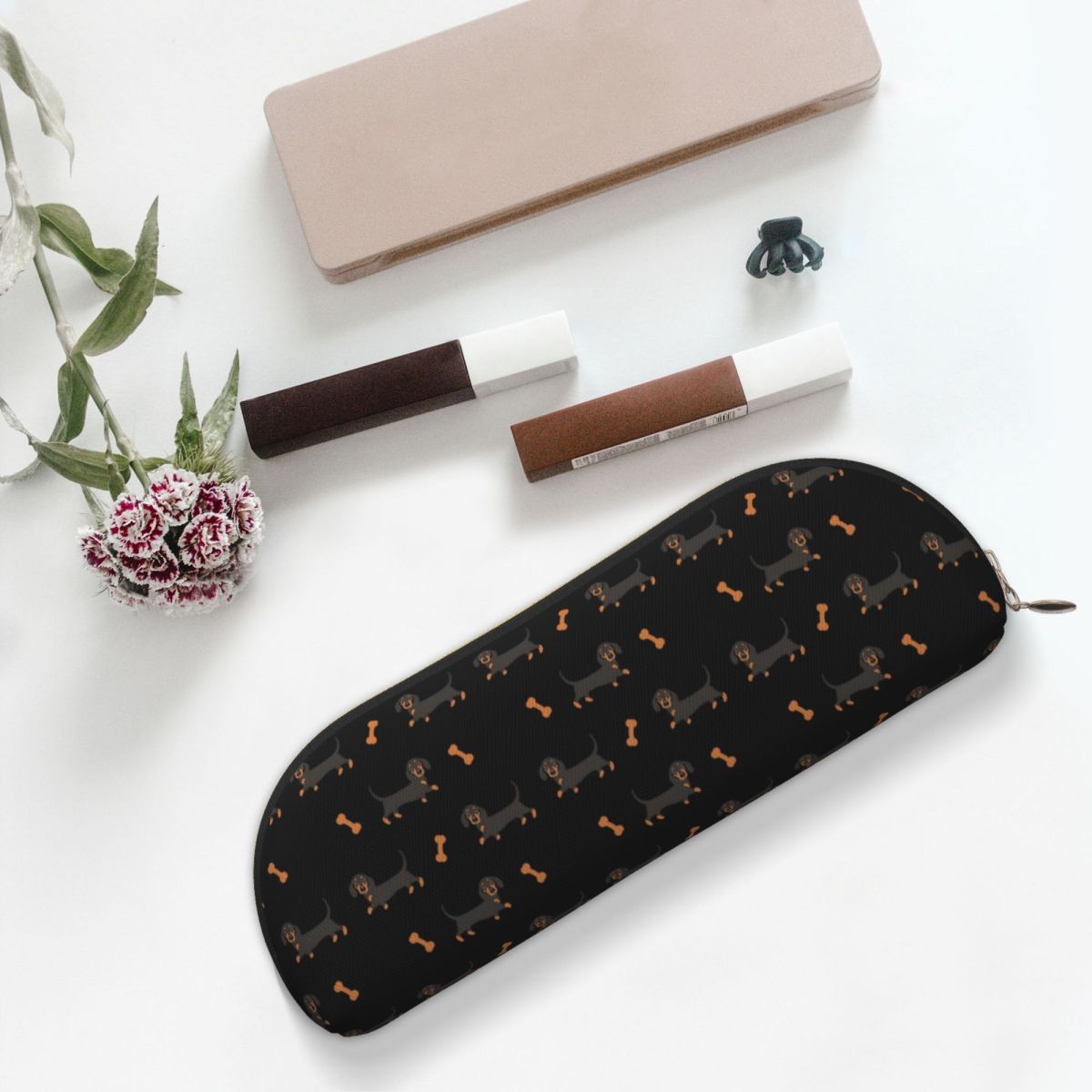 Tan Stationery & Office Supply - Черный и коричневый пенал для собаки