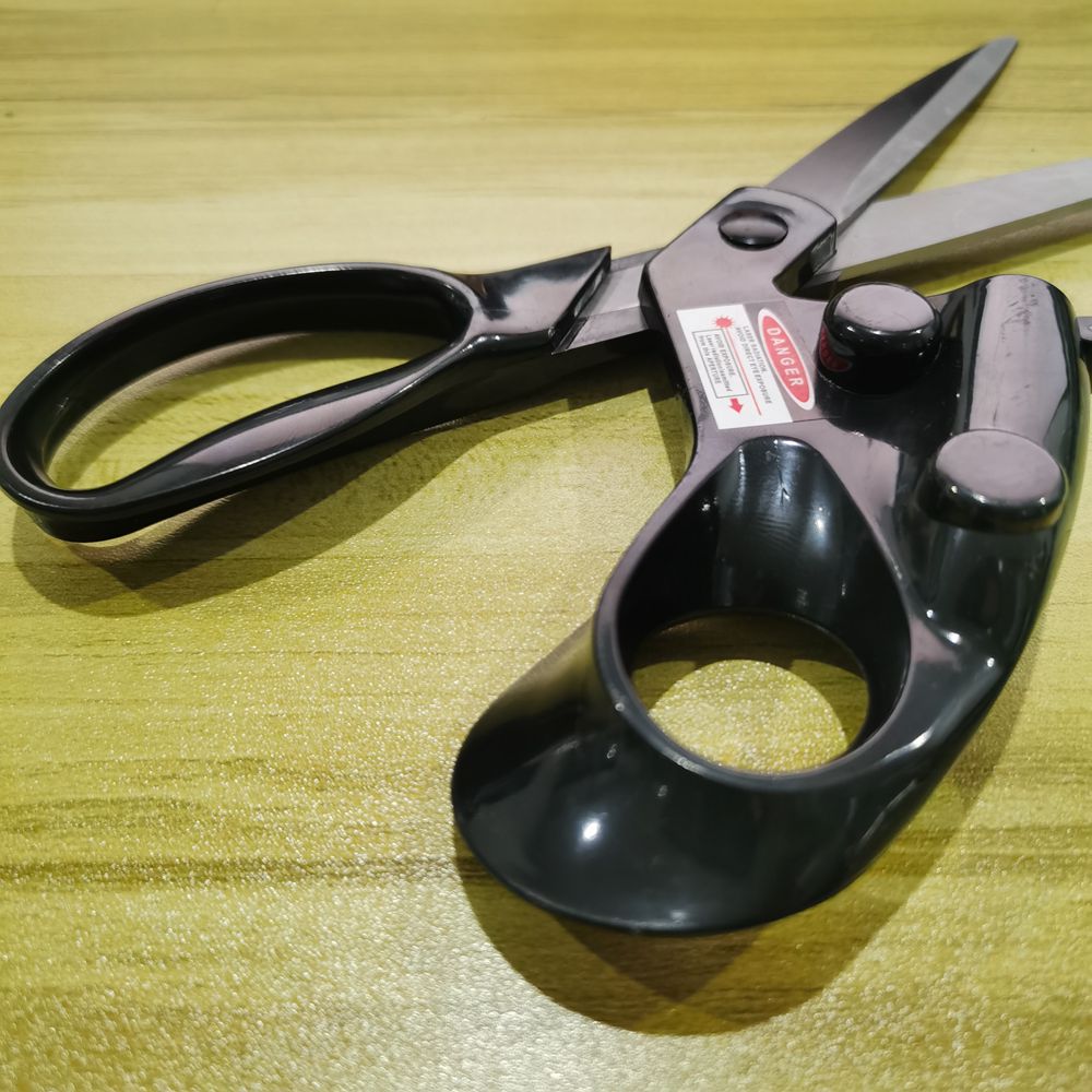 Новые профессиональные лазерны – обзор и цена Scissors Stainless Craft